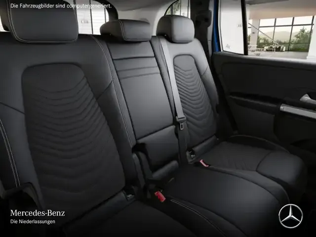 Mercedes-Benz GLB 220