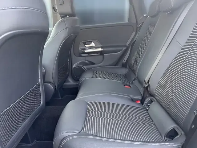 Mercedes-Benz B 220