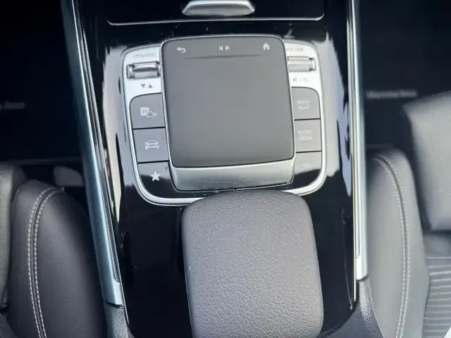 Mercedes-Benz B 220