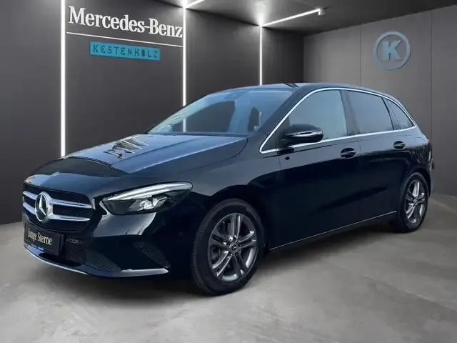 Mercedes-Benz B 220
