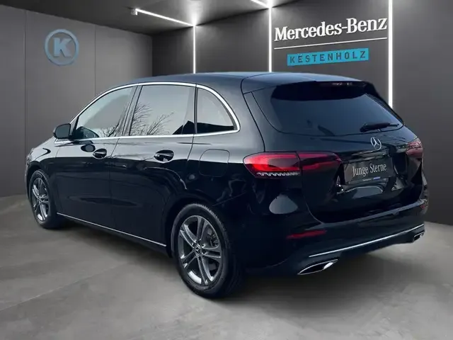 Mercedes-Benz B 220
