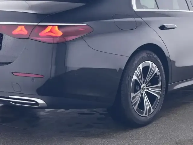 Mercedes-Benz E 200