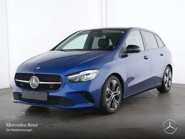 Mercedes-Benz B 220