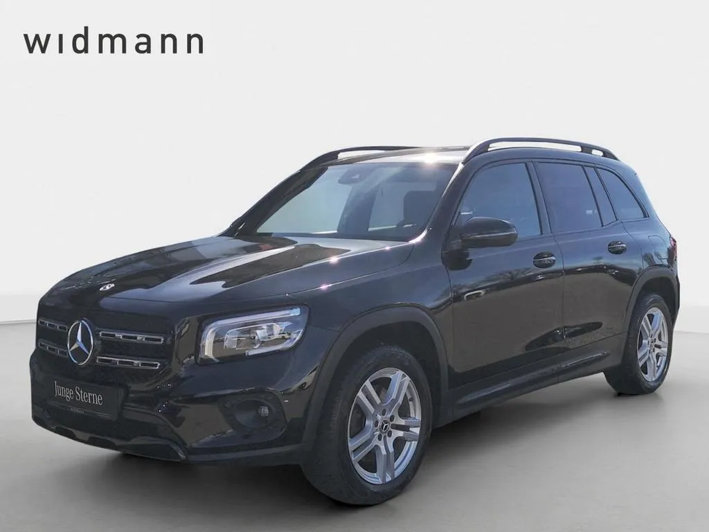 Mercedes-Benz GLB 220