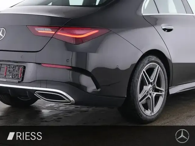 Mercedes-Benz CLA 220