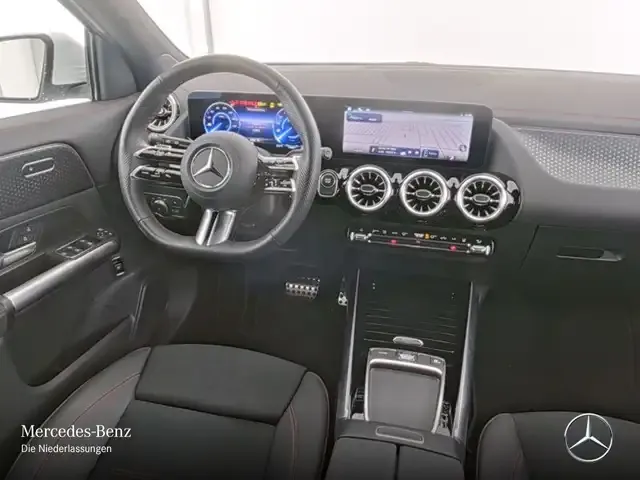 Mercedes-Benz EQA 300