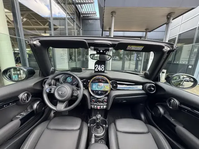 MINI Cooper Cabrio