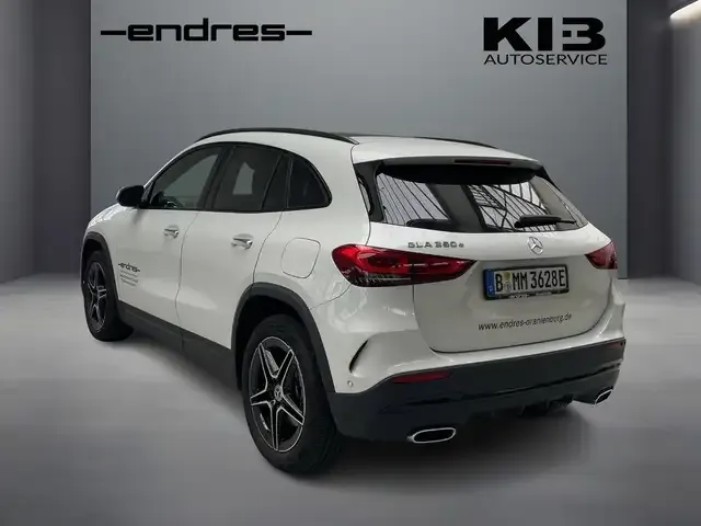 Mercedes-Benz GLA 250