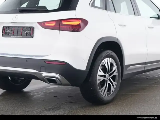 Mercedes-Benz GLA 180