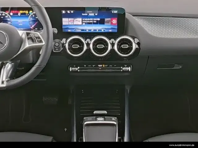 Mercedes-Benz GLA 180
