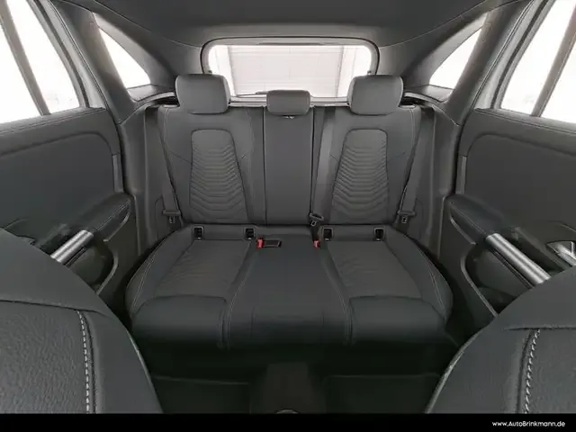 Mercedes-Benz GLA 180