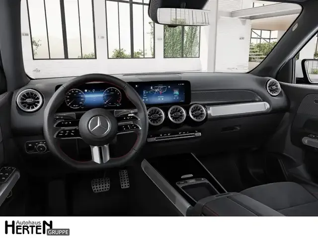 Mercedes-Benz GLB 220