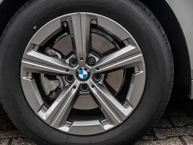 BMW 216