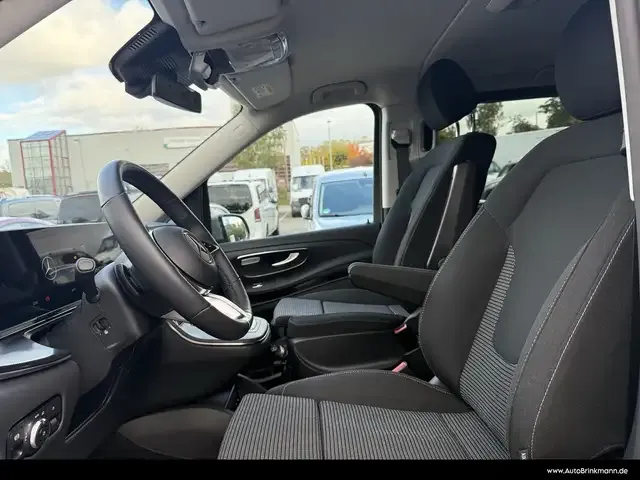 Mercedes-Benz V 250