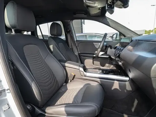 Mercedes-Benz GLA 180