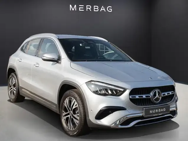 Mercedes-Benz GLA 180
