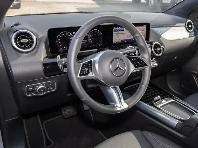 Mercedes-Benz GLA 180