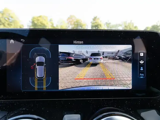 Mercedes-Benz GLA 180