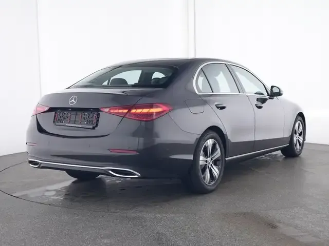 Mercedes-Benz C 180