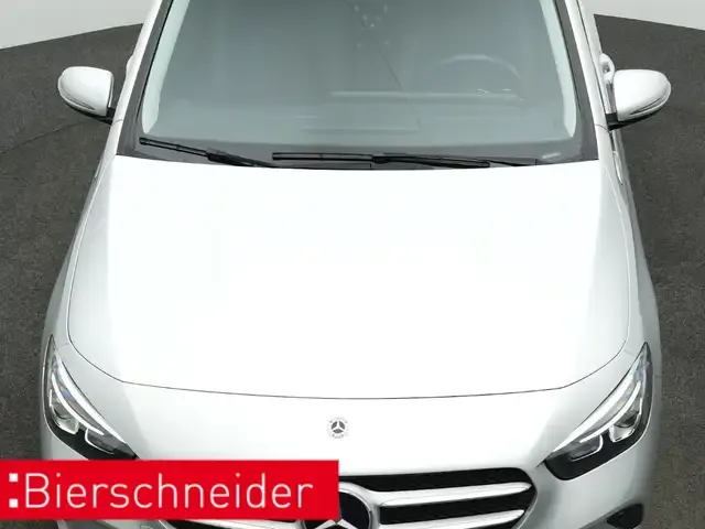 Mercedes-Benz B 220