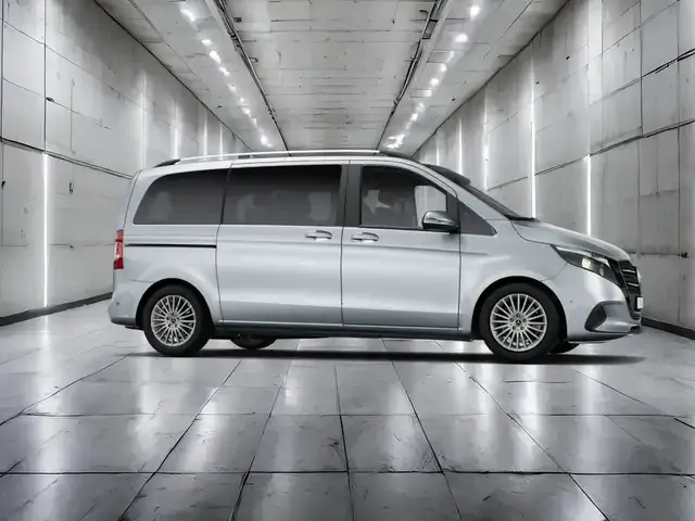 Mercedes-Benz V 220