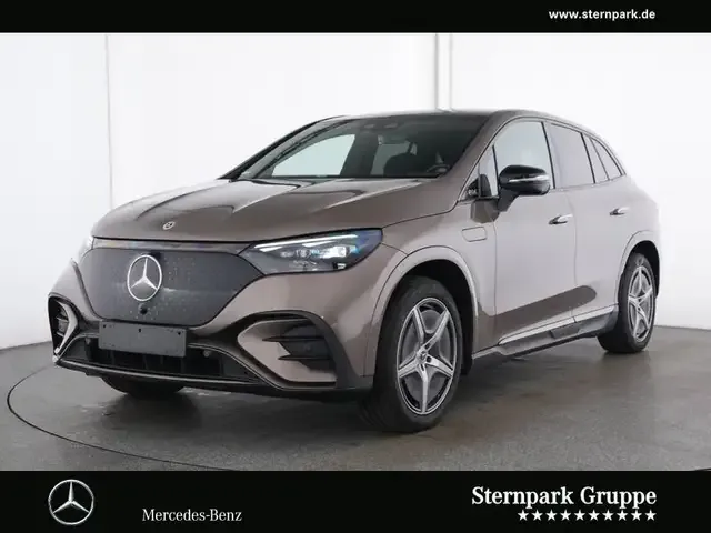 Mercedes-Benz EQE SUV