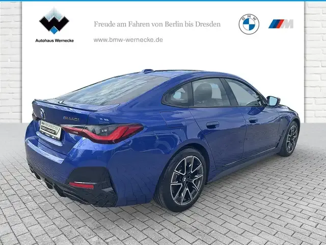 BMW 440