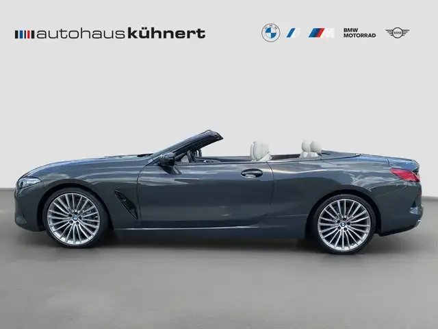 BMW 840