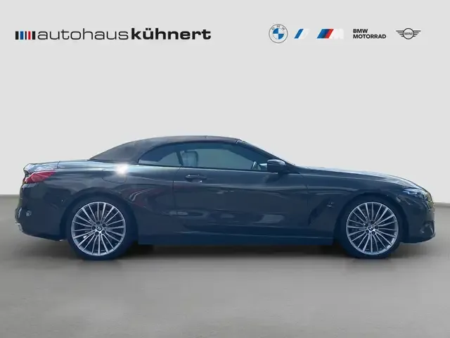 BMW 840