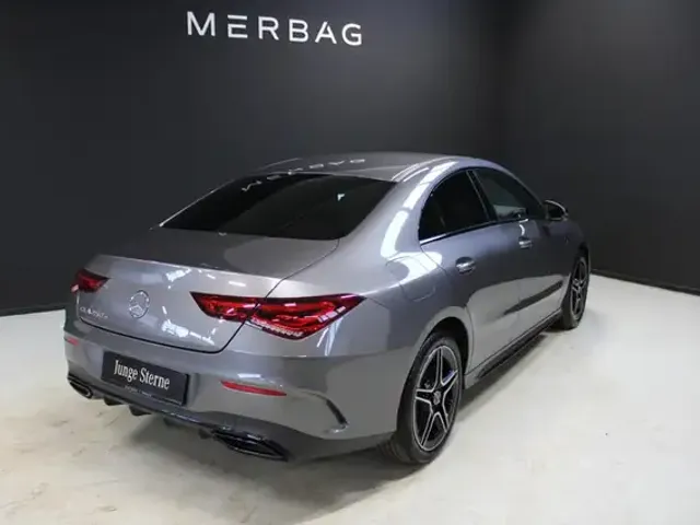 Mercedes-Benz CLA 250