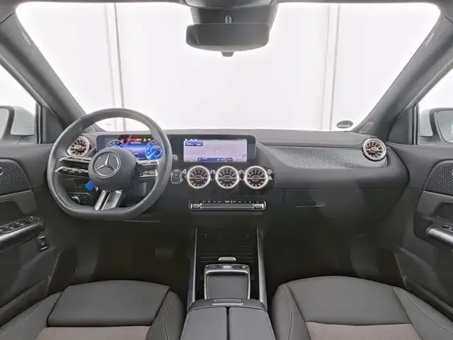 Mercedes-Benz EQA 300
