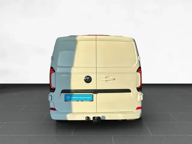 Volkswagen T7 Transporter