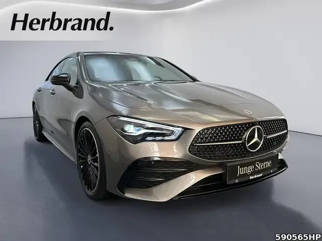 Mercedes-Benz CLA 200