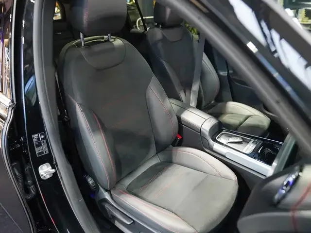 Mercedes-Benz EQB 350