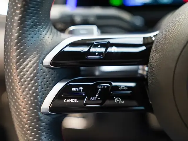 Mercedes-Benz EQB 350