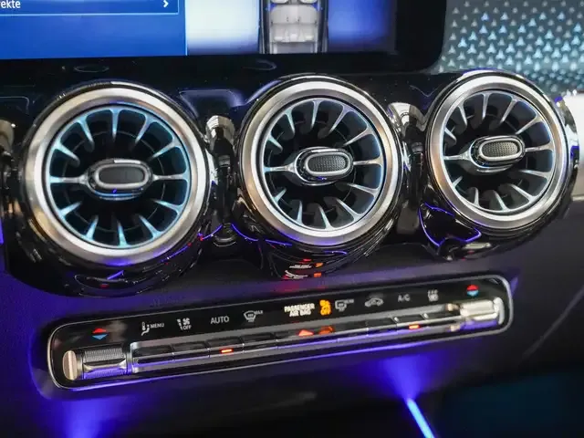 Mercedes-Benz EQB 350