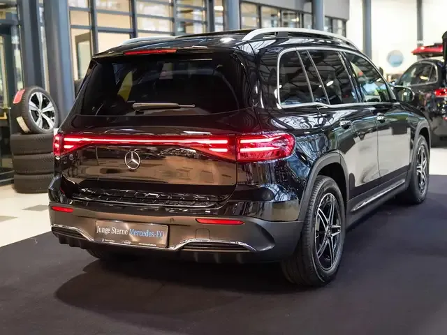 Mercedes-Benz EQB 350