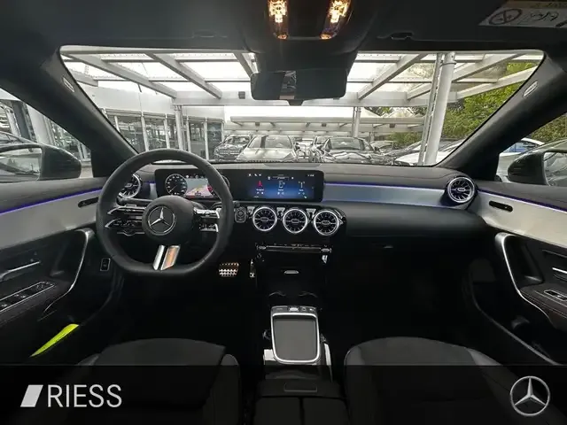 Mercedes-Benz CLA 220
