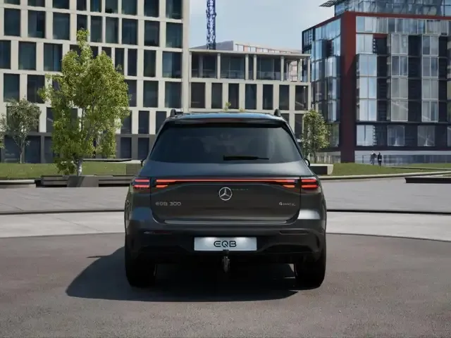 Mercedes-Benz EQB 300