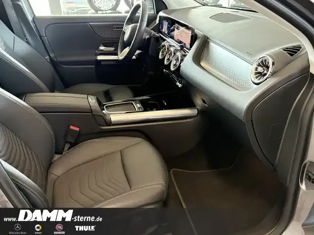 Mercedes-Benz EQA 300