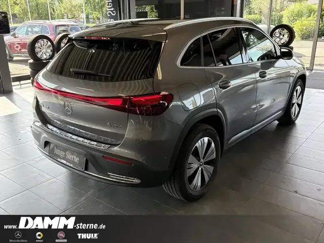 Mercedes-Benz EQA 300