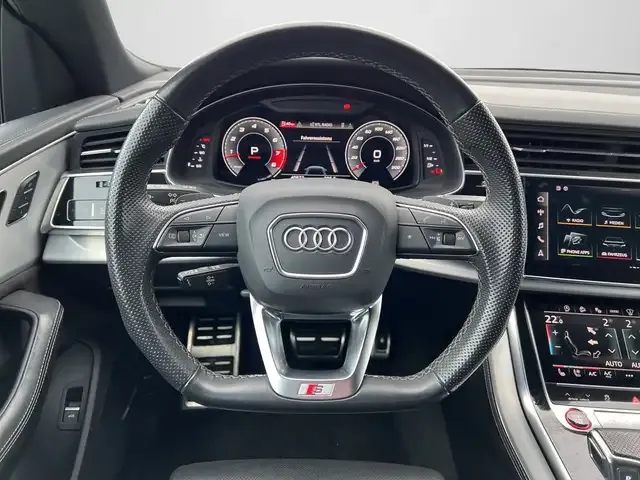 Audi SQ8