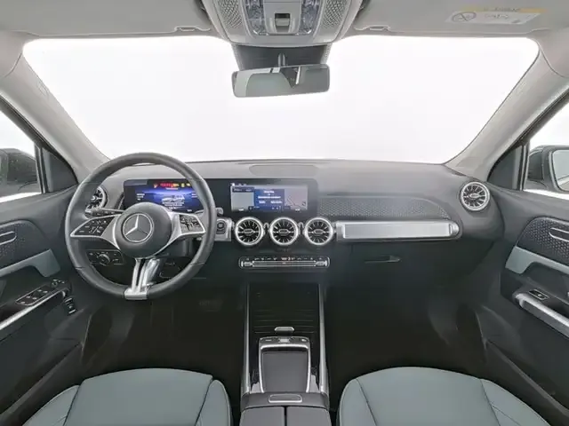 Mercedes-Benz EQB 300