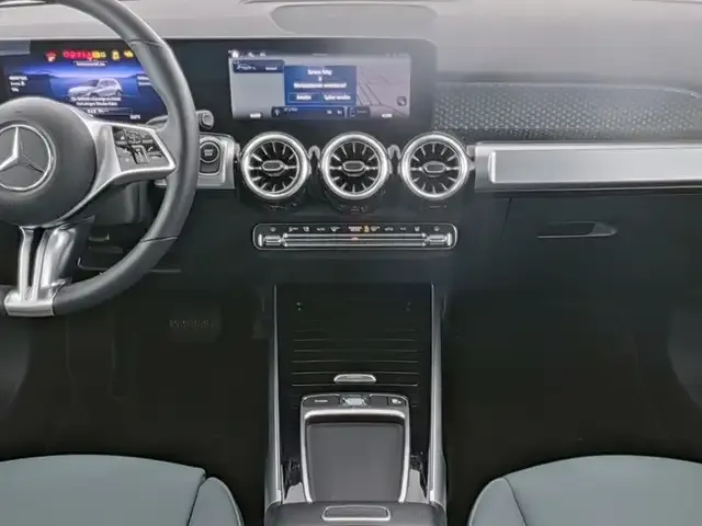 Mercedes-Benz EQB 300