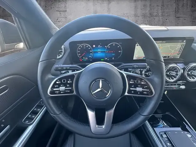 Mercedes-Benz EQA 250