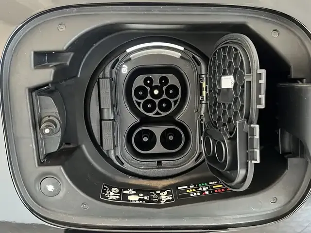 Mercedes-Benz EQC 400