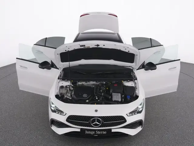 Mercedes-Benz CLA 200