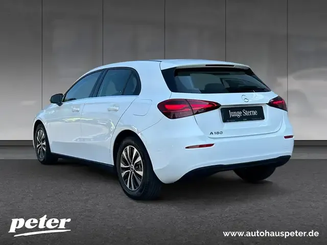 Mercedes-Benz A 180