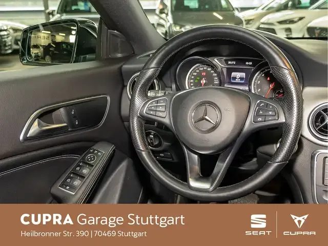 Mercedes-Benz CLA 180
