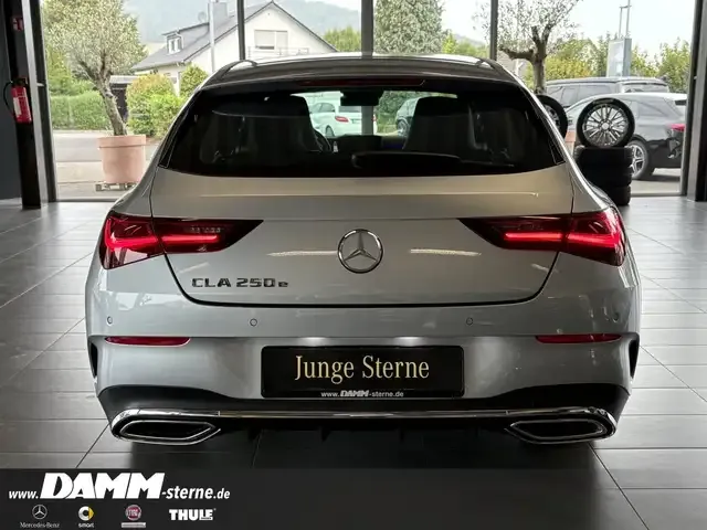 Mercedes-Benz CLA 250